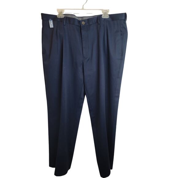NWT Mens Haggar Navy Blue Khaki No Iron Classic Fit Pleated Pants Men's Sz 42x29 - Picture 1 of 12